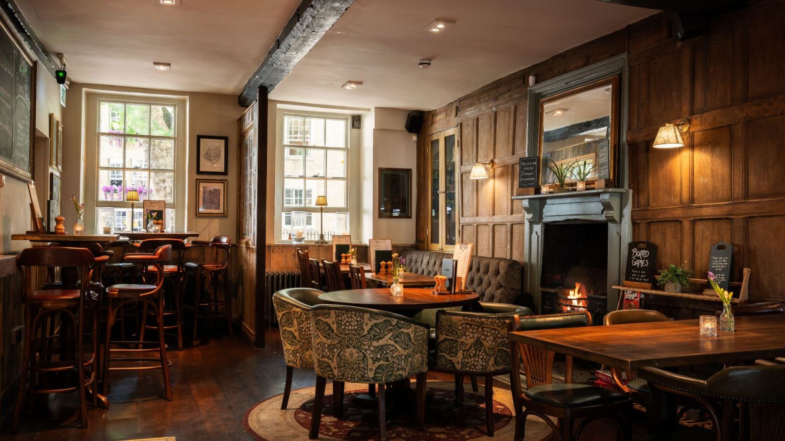 The Crystal Palace pub interior